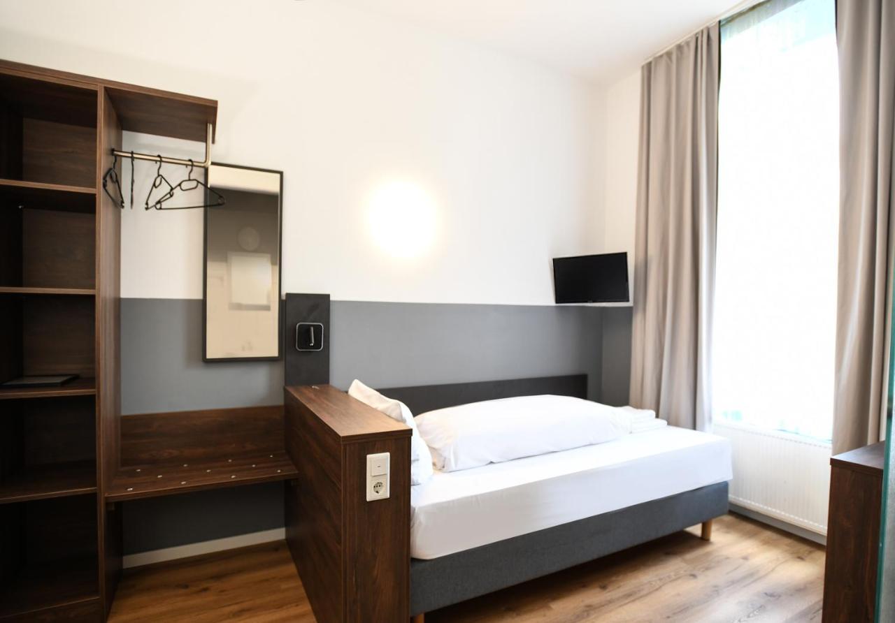 פרנקפורט Hotel Apadana Frankfurt מראה חיצוני תמונה