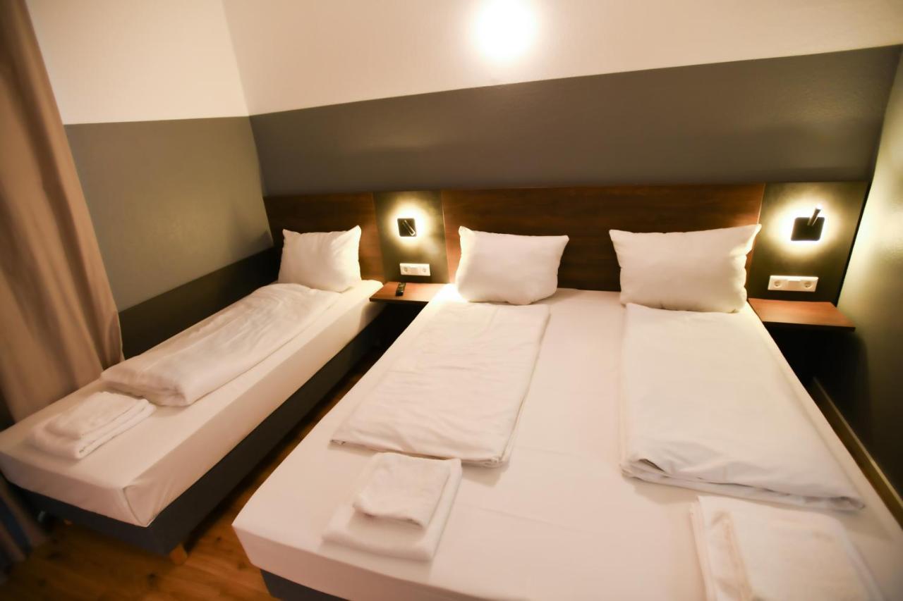 פרנקפורט Hotel Apadana Frankfurt מראה חיצוני תמונה