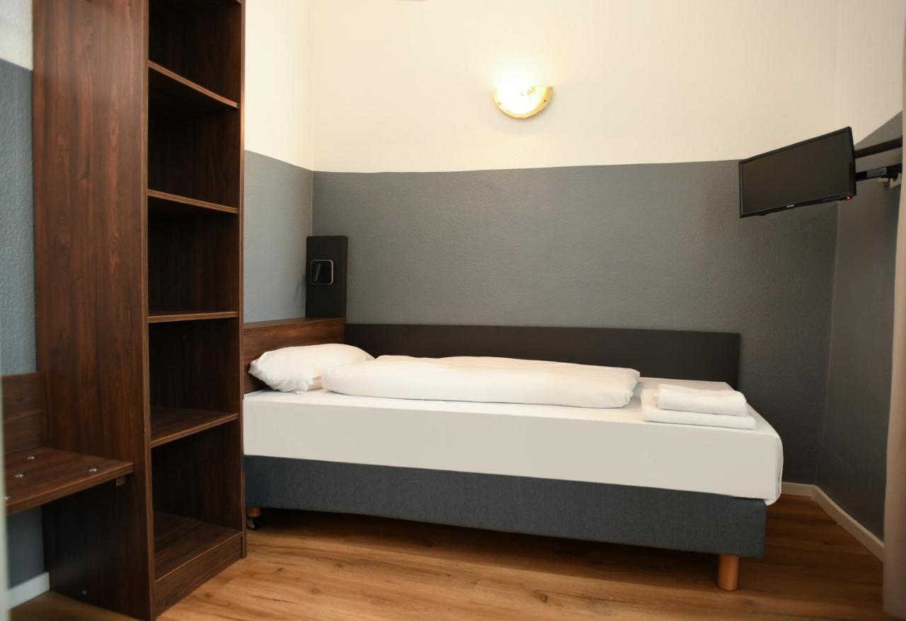 פרנקפורט Hotel Apadana Frankfurt מראה חיצוני תמונה