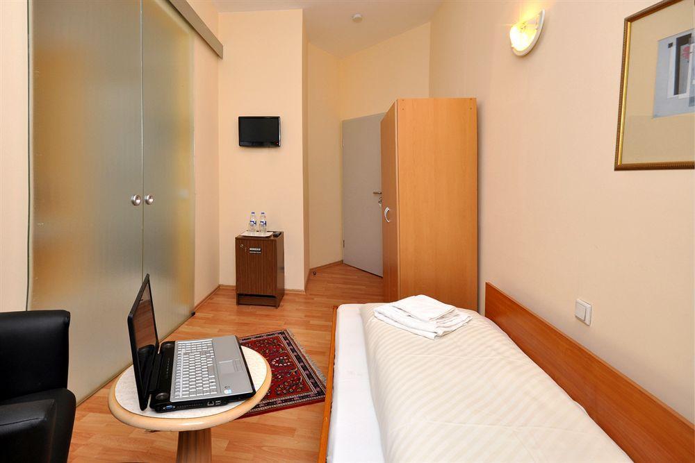 פרנקפורט Hotel Apadana Frankfurt מראה חיצוני תמונה